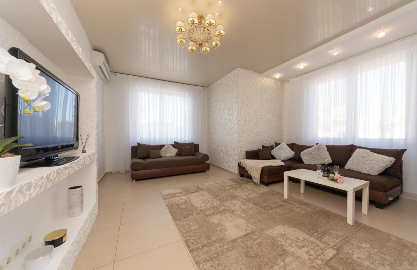Apartment Obolon Natalka Park Kiev Dış mekan fotoğraf